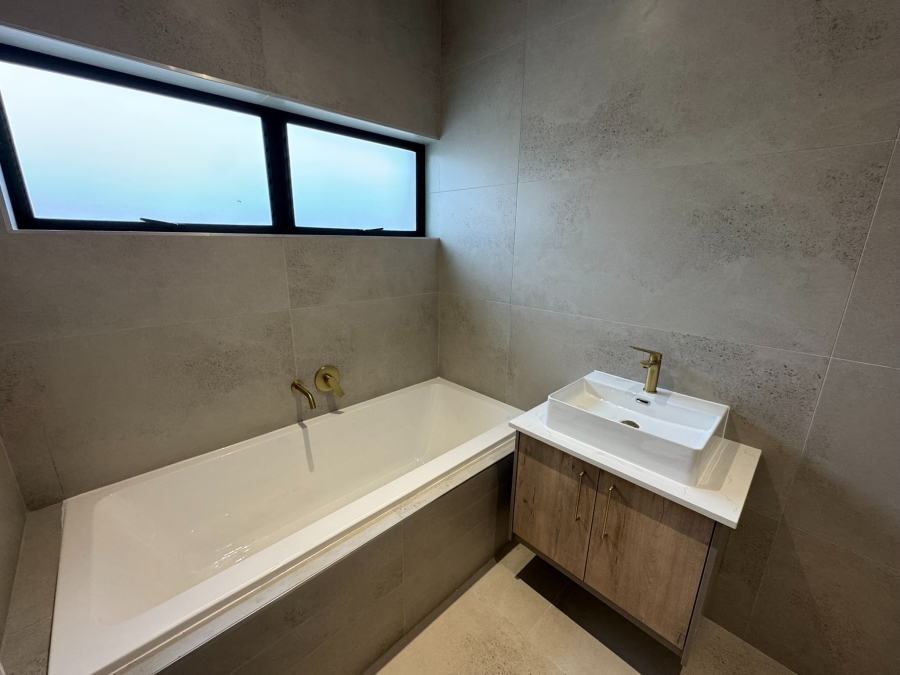 4 Bedroom Property for Sale in Sandown Western Cape